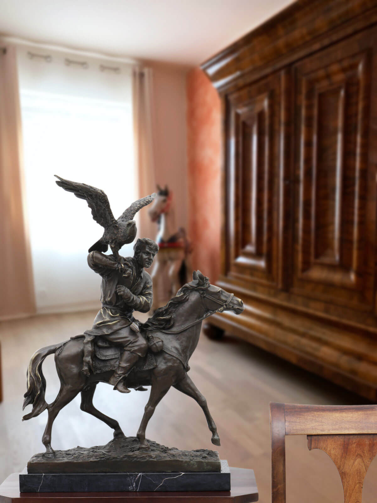 Bronzeskulptur Zar Falkner Falke Adler im Antik-Stil Bronze Figur Statue 64cm