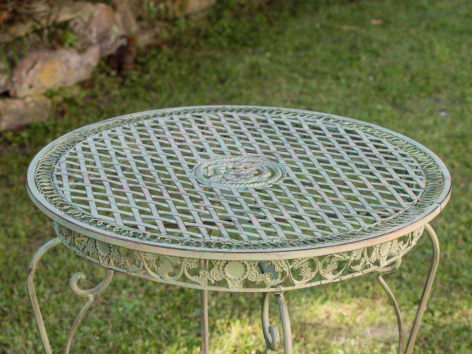 Gartentisch in hellem creme grün Tisch Garten Eisen Antikstil garden table iron